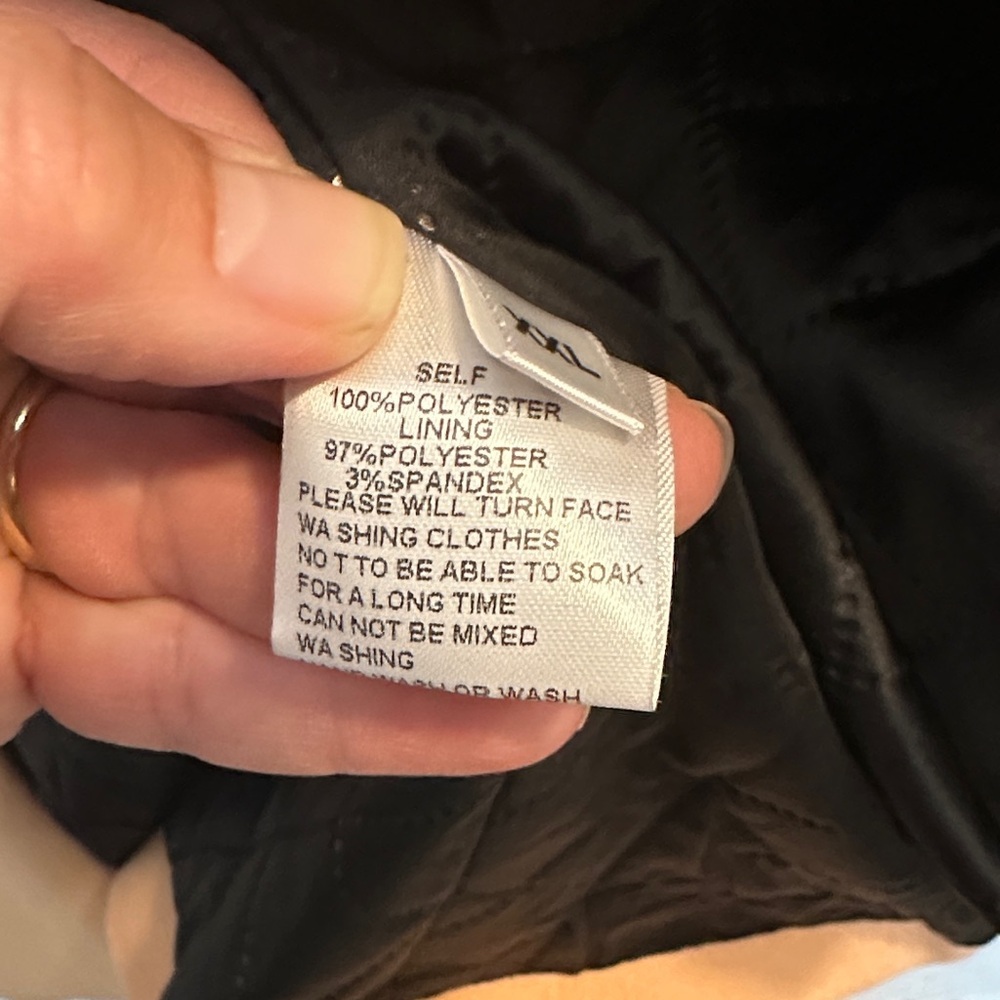 Elegant Tan Trench Coat for Women - Picture 10 of 16